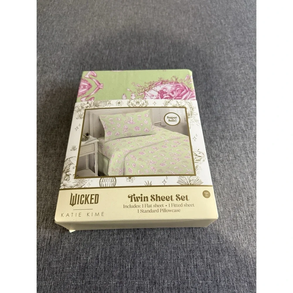 Wicked for Good x Katie Kime 4 Piece Polyester Twin Sheet Set - Nod to Dorothy